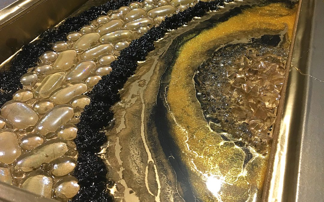 Geode Style – Epoxy Resin in a Shadow Box